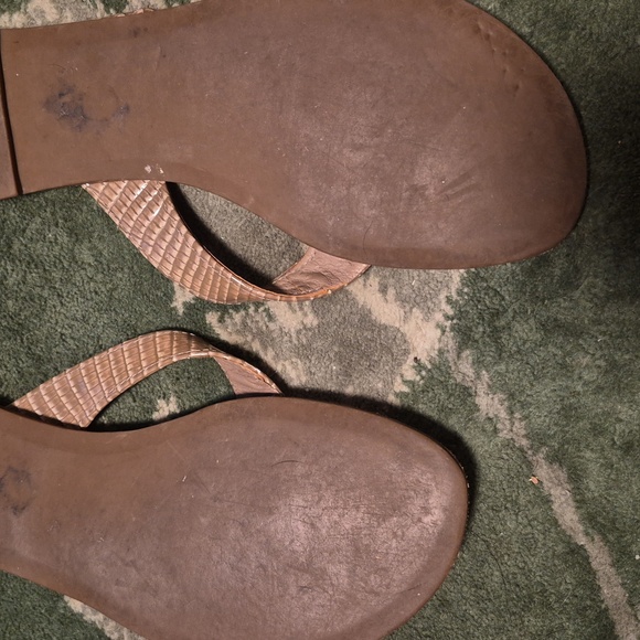 Tory Burch Tan Textured Sandals - Picture 4 of 5